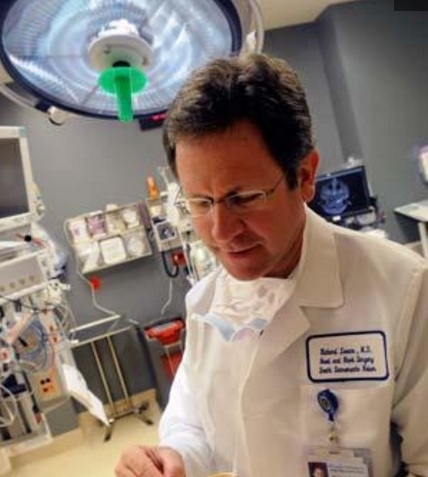 Dr. Richard Isaacs provides Otolaryngoloic treatment for cancer