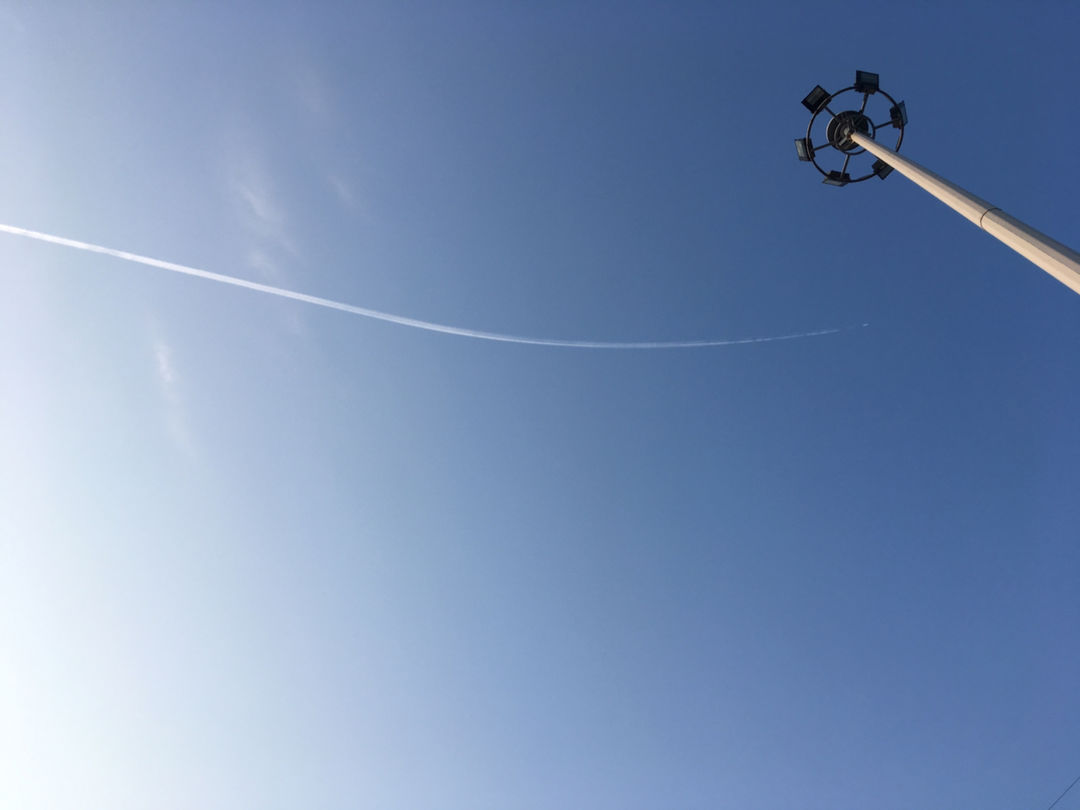 Fighter streak across sky